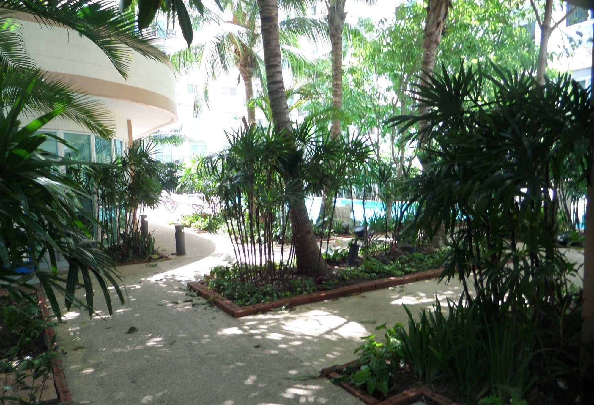 Park Lane Resort By West Joint Venture Haat Jomtien Eksteriør bilde